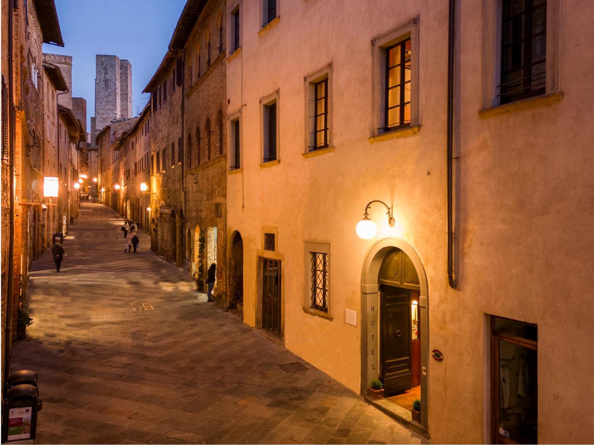 Hotel L'Antico Pozzo San Gimignano Exterior foto